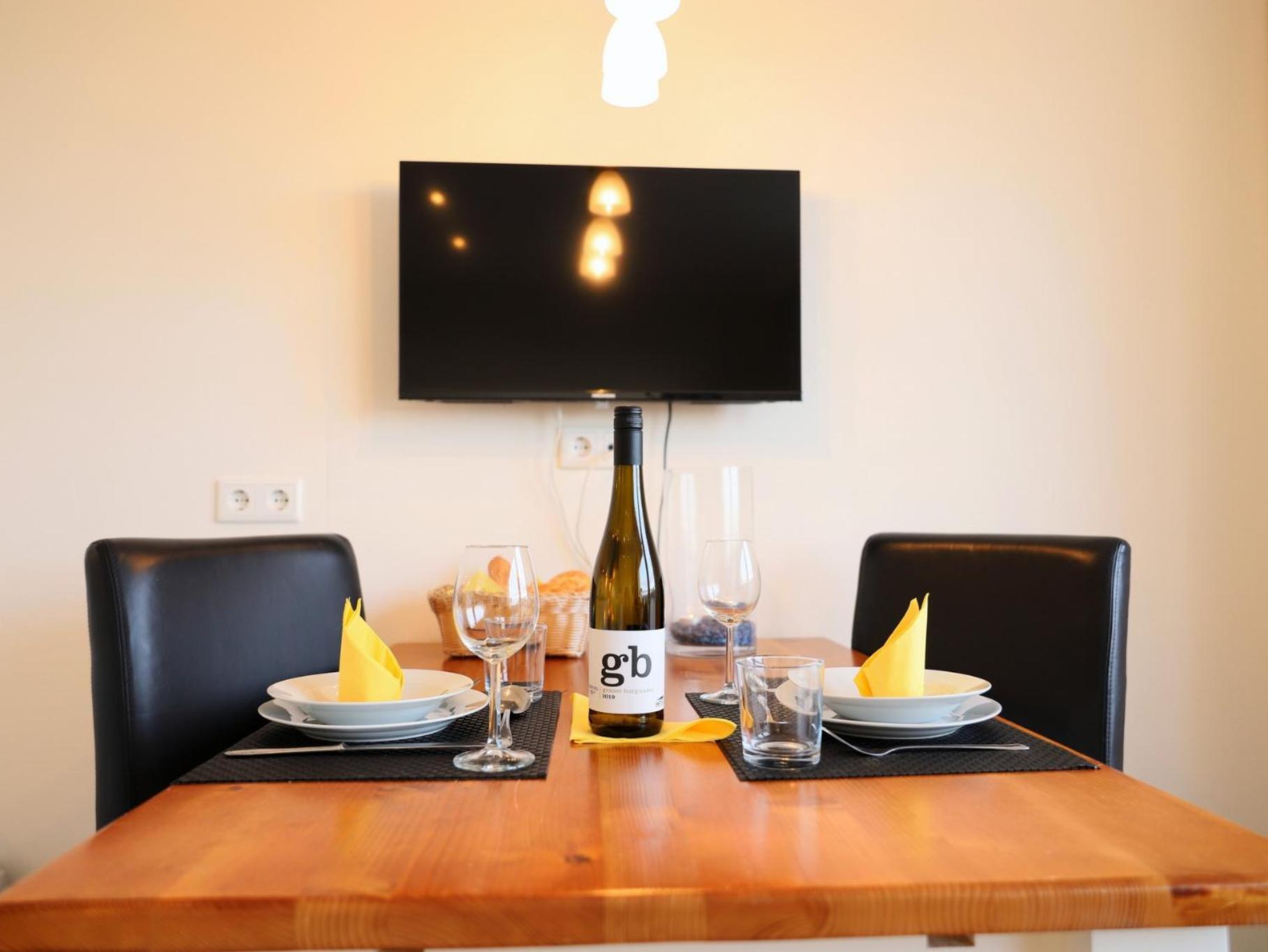 Wohnen Sie Im Herzen Westerlands, In Einer Komplett Neu Renovierten 1-Zimmer Wohnung Esterno foto