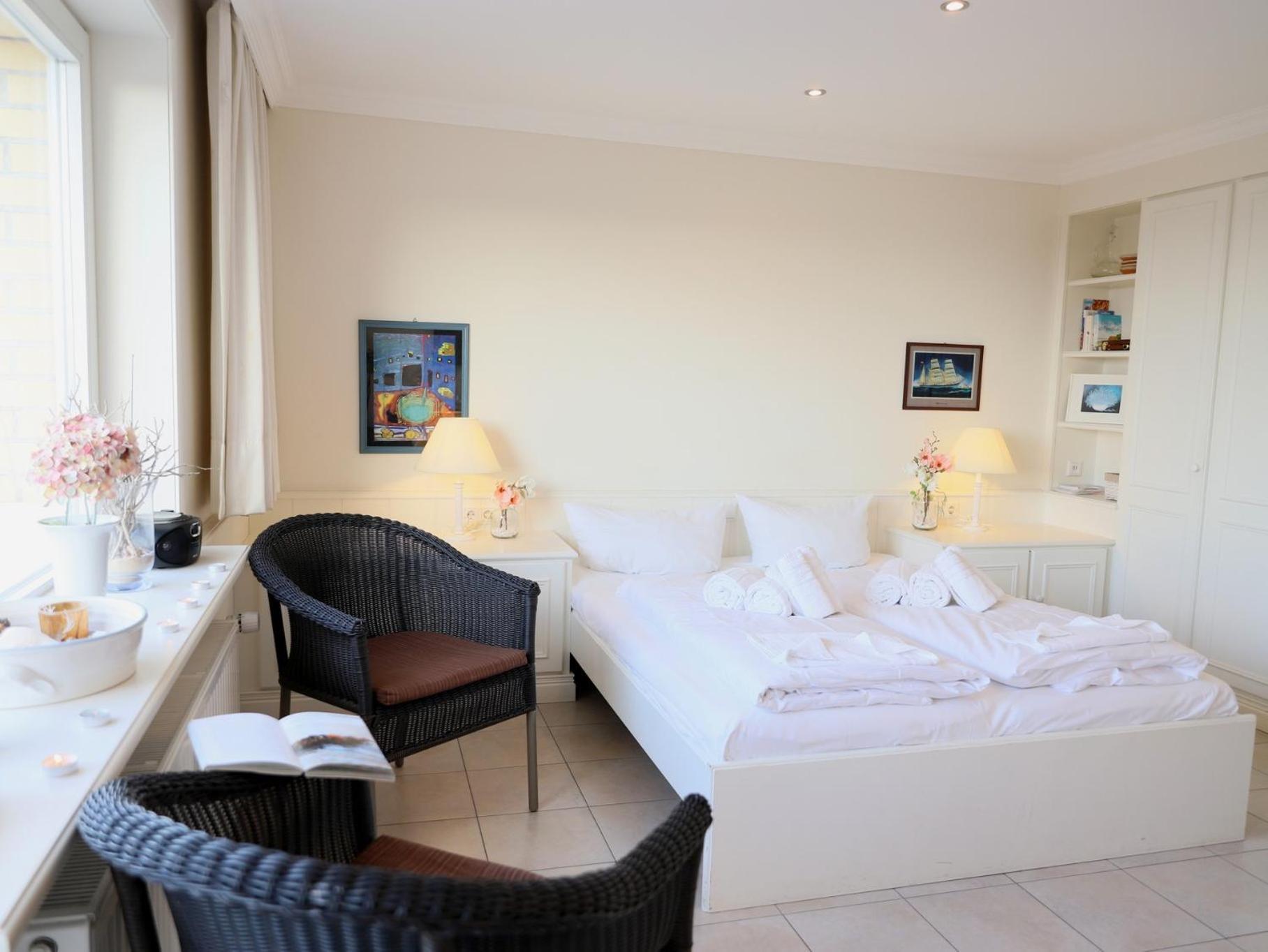 Wohnen Sie Im Herzen Westerlands, In Einer Komplett Neu Renovierten 1-Zimmer Wohnung Esterno foto
